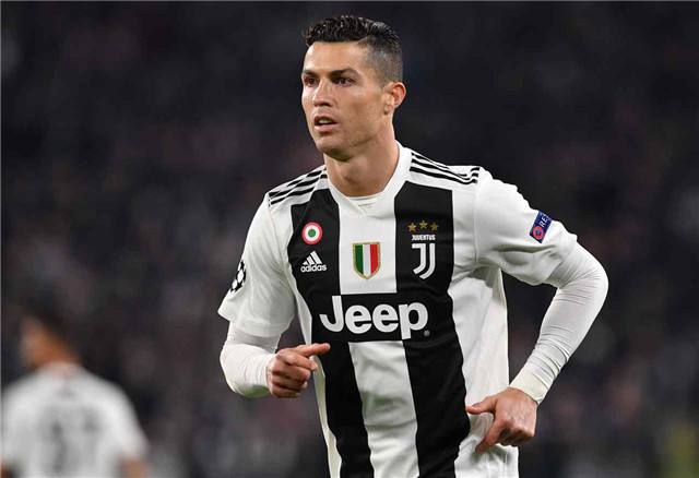 30分钟以下多次20+5+5且命中5三分：波杰比肩库里