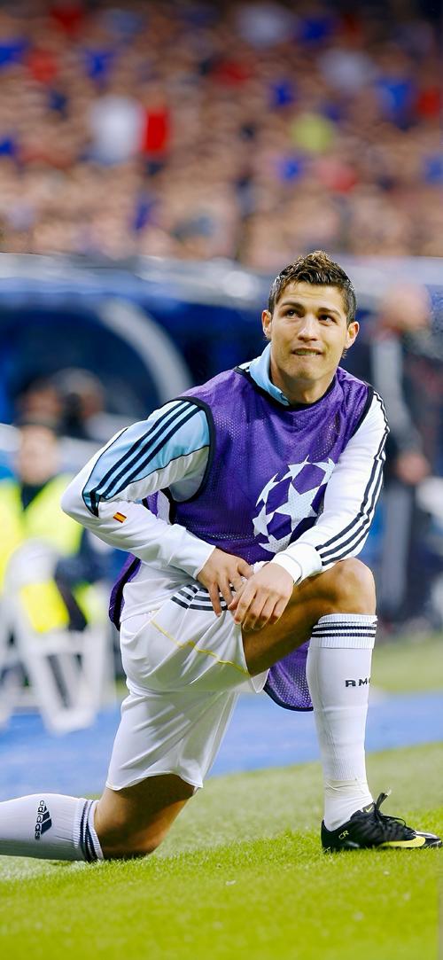 中超第29轮观众人数：成都蓉城主场41242人居首，场均26369人