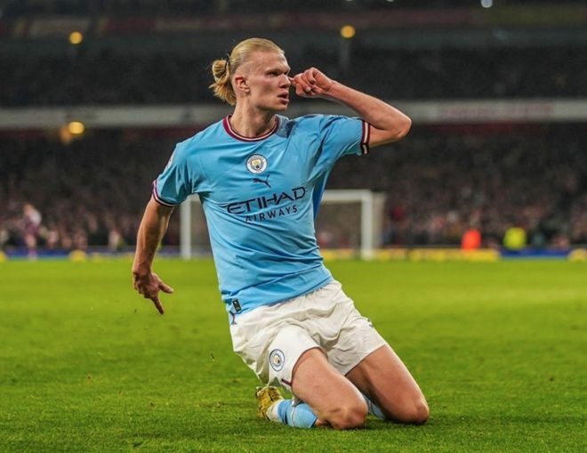 早报：拥有地表最强人类的从容感……怎么，你们没有吗？