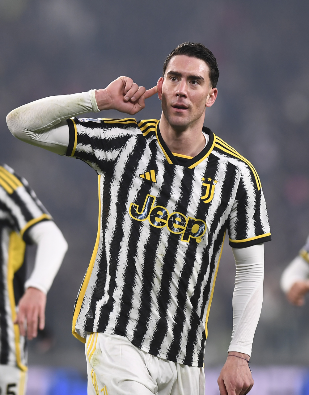 尤文旧将追踪：达尼洛捧双冠，比达尔身价仅25万欧元，若热剑指金靴