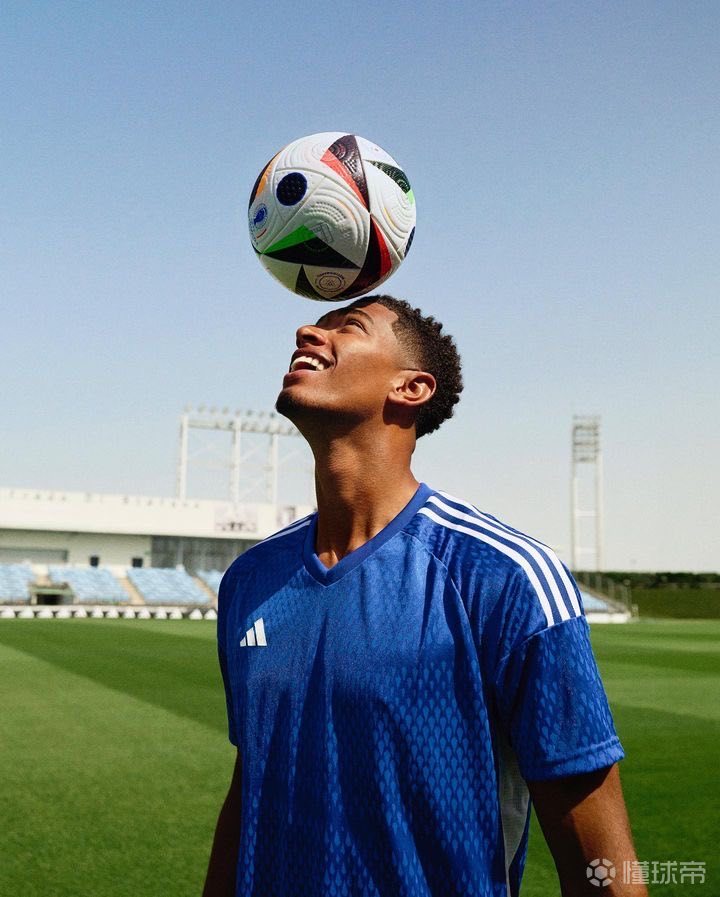 巴萨欲免费挖角曼联青训太子，曝其心怀儿萨梦！欧洲多家豪门觊觎