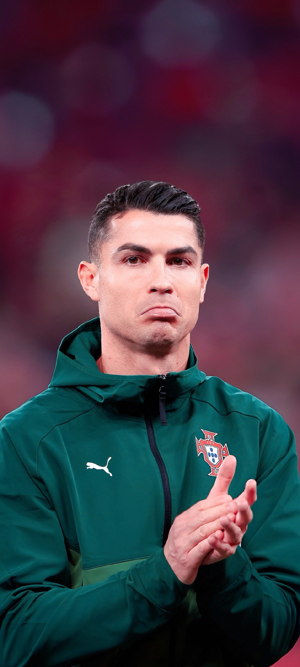 太阳报走访出售原味球衣公司的仓库：汗臭味强烈却不令人反感